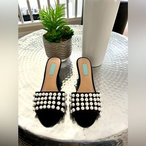 NWT Betsey Johnson Pearl Wedge Sandals